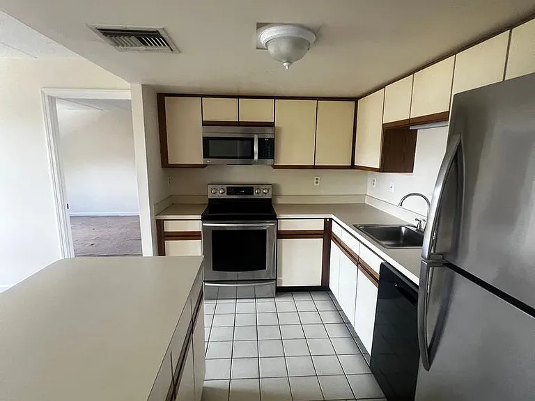 85 Brainerd Rd #411 — Photo 3