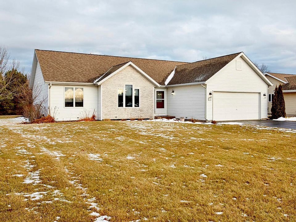 2nd image of 214 Granary Cir