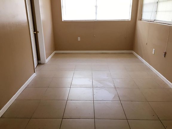 living room toward master