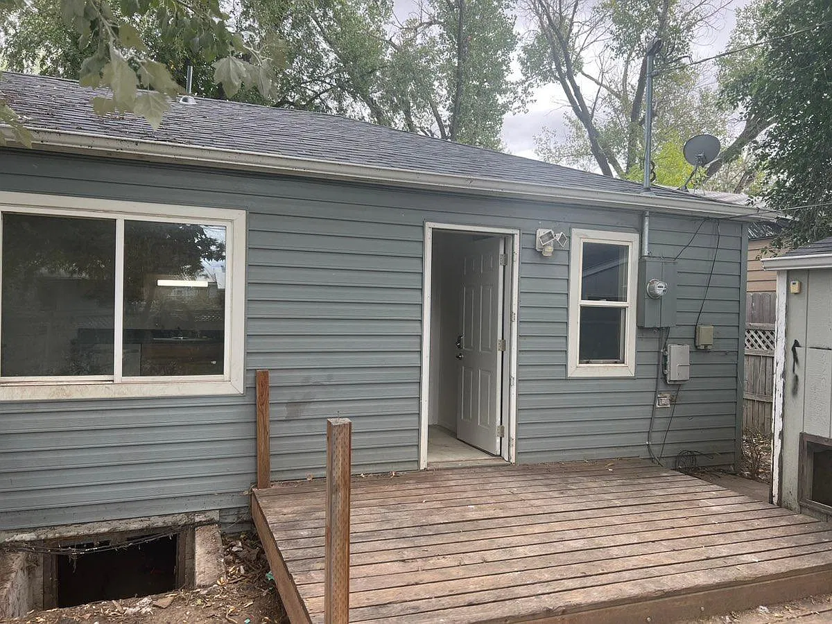 4 bed, 1015 sqft, $1,545 — Photo 2