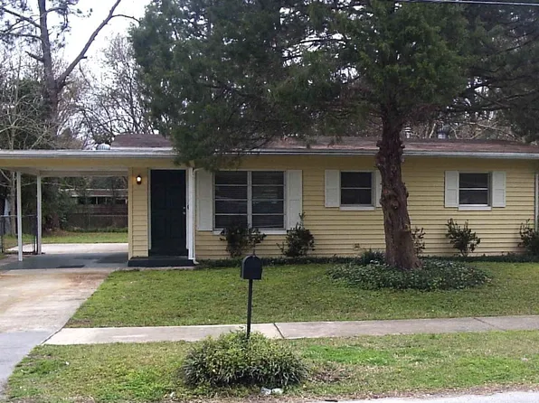 358 Woodside Dr, Orange Park, FL 32073