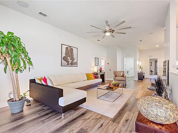 4th image of 178 Magellan Ct