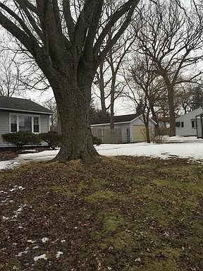 2nd image of 2613 Union St