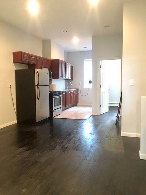 1st image of 256 Saratoga Ave #2