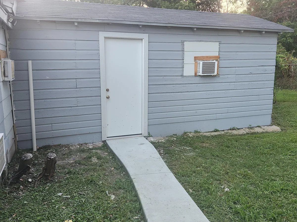 Building Photo - 485 Garland Ave