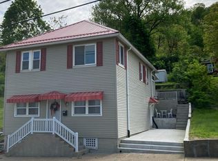1236 Marshall St S, Benwood, WV