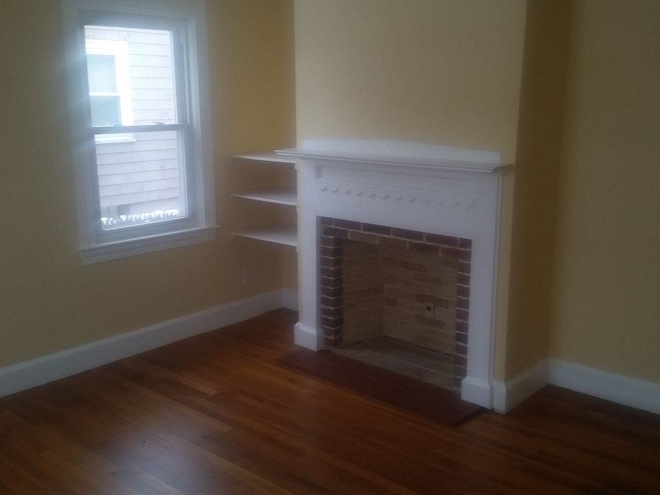 1st image of 19 Doran Ave #1