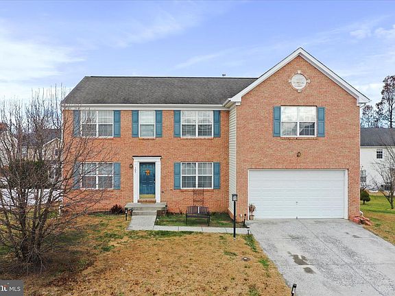 2nd image of 105 Chardin Ct