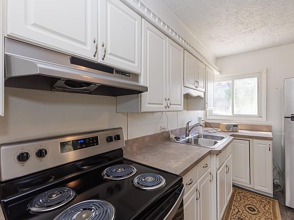 4th image of 613 E Linda Ln