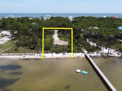 1279 E Gulf Beach Dr, Eastpoint, FL, 32328