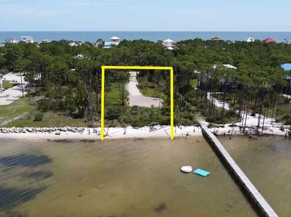 1279 E Gulf Beach Dr, Eastpoint, FL 32328