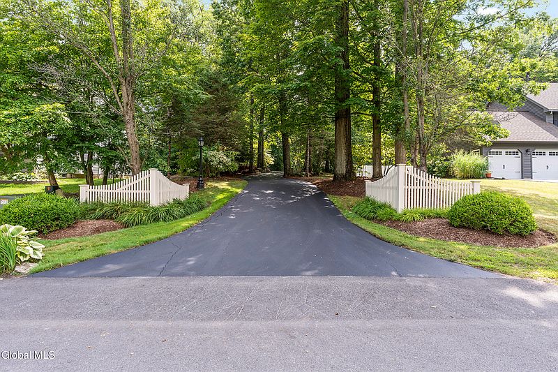 2nd image of 70 Dublin Drive