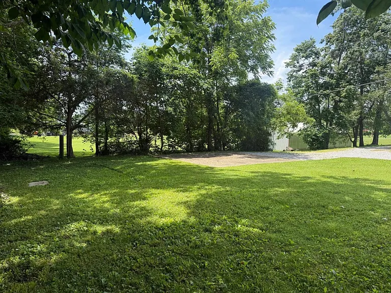 85 Yoder Hills Rd — Photo 2