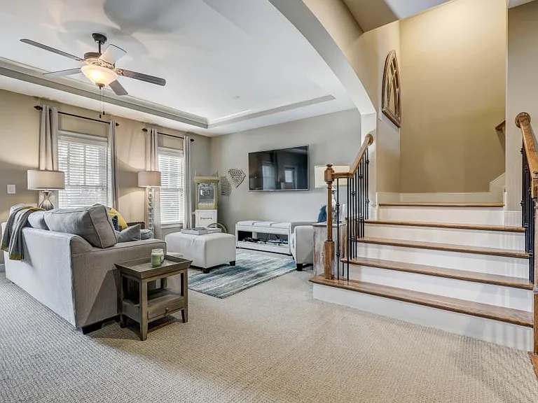 2114 W Village Xing SE — Photo 29