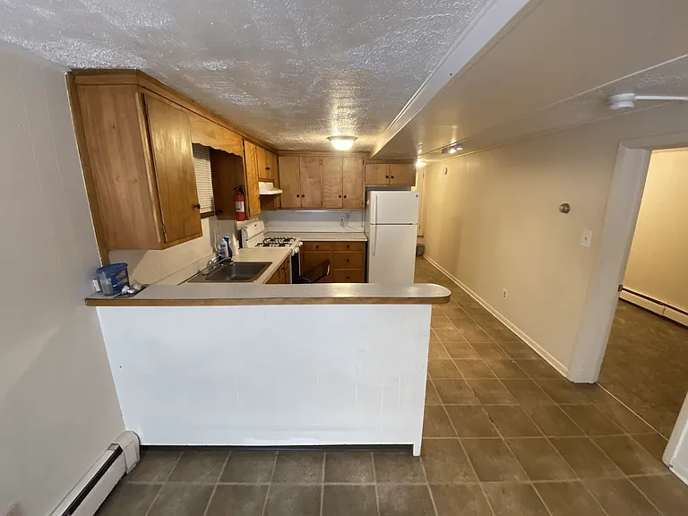 713 State St #BASEMENT — Photo 3