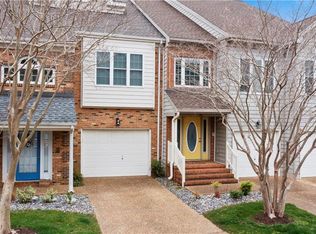 34 Mizzen Cir UNIT 403, Hampton, VA 23664