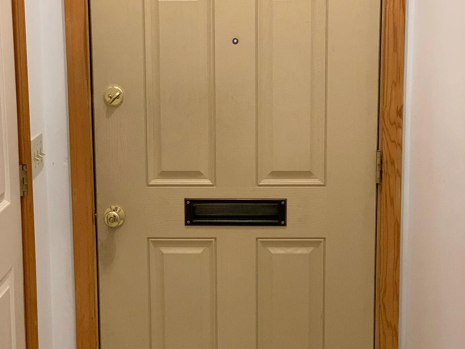 1 bed, 750 sqft, $1,200 — Photo 4