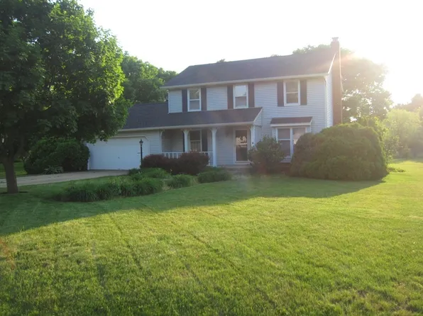 12191 Shoshone Ave NW, Uniontown, OH 44685