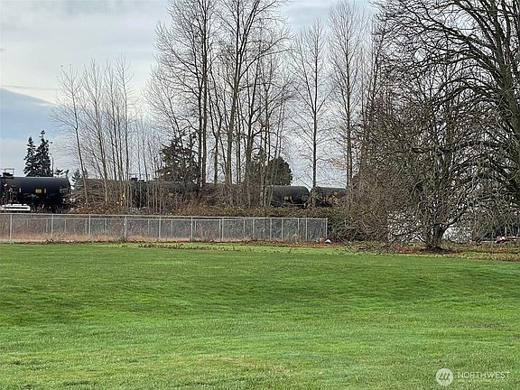 2nd image of 39 Old Highway 99 South Road