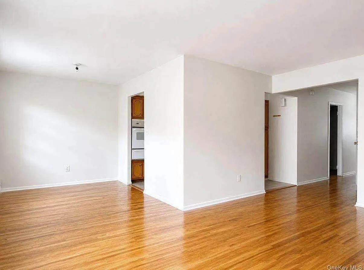 3 bed, 1.5 bath, $3,600 — Photo 4