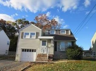 19 Stevenson St, Parlin, NJ 08859