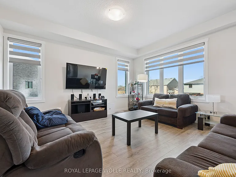 40 Moon Cres — Photo 6