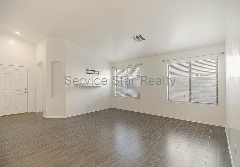 16867 W Belleview St — Photo 5