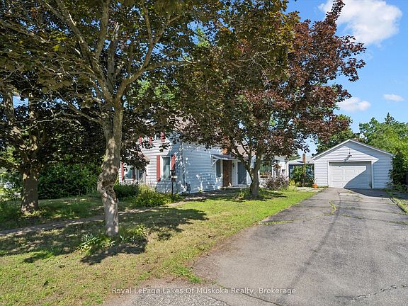 2nd image of 190 Winewood Ave W