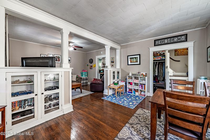 3rd image of 257 Myrtle Avenue