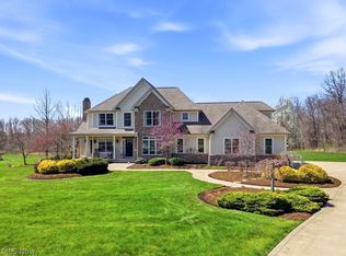 2566 Morning Star Dr, Hinckley, OH