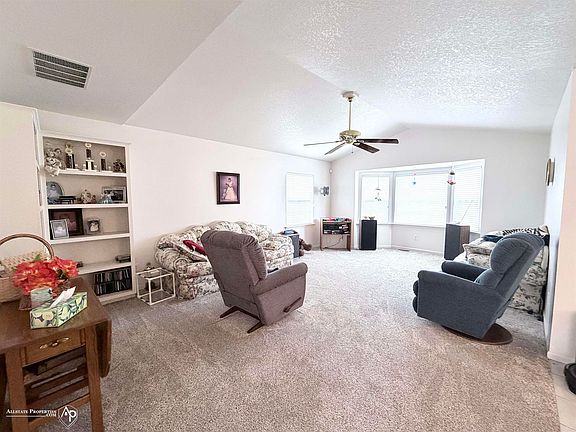 4th image of 300 Carriage Way