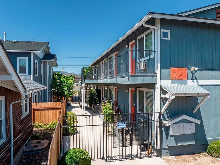 521 Sinclair St — Photo 14