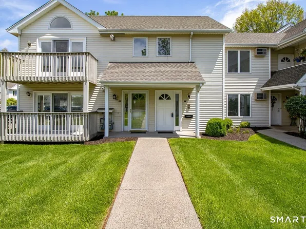 29 Millbrook Court #29, Newington, CT 06111