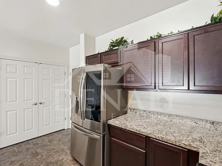 4162 N Thurston Ln #100 — Photo 10
