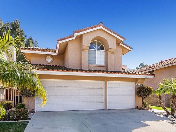 2nd image of 3560 Santo Thomas Cir