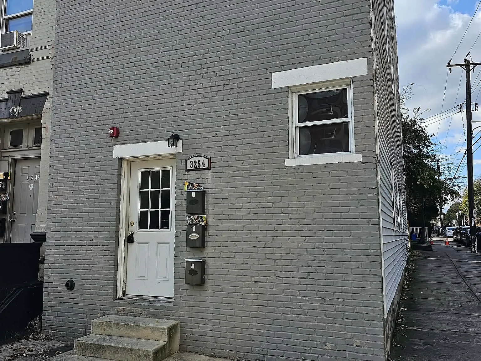 2 bed, $1,400 — Photo 1