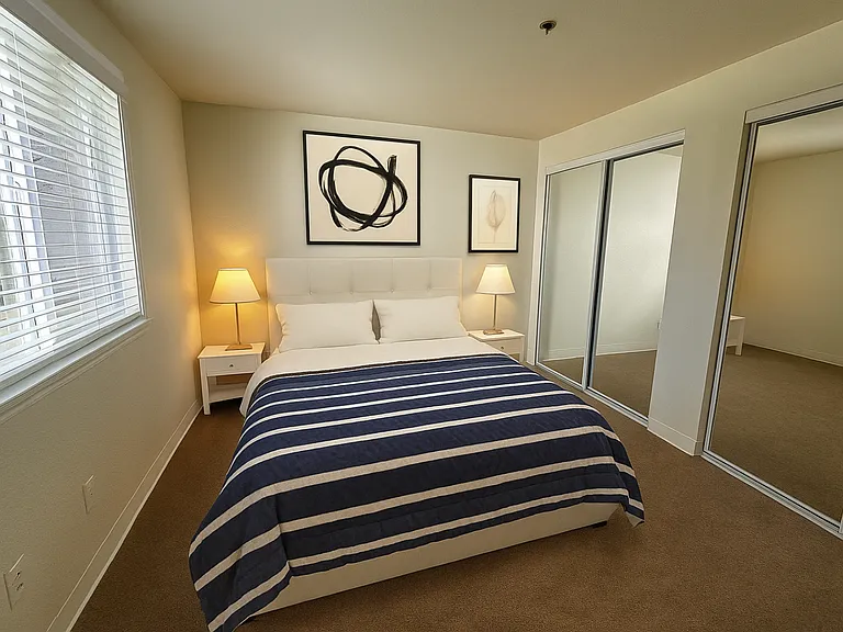 Emerald Pointe — Photo 30