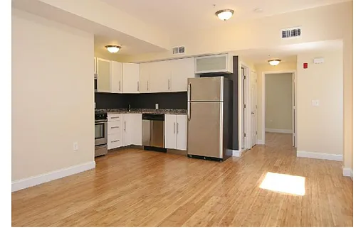 45 Orleans St #3 Photo 1