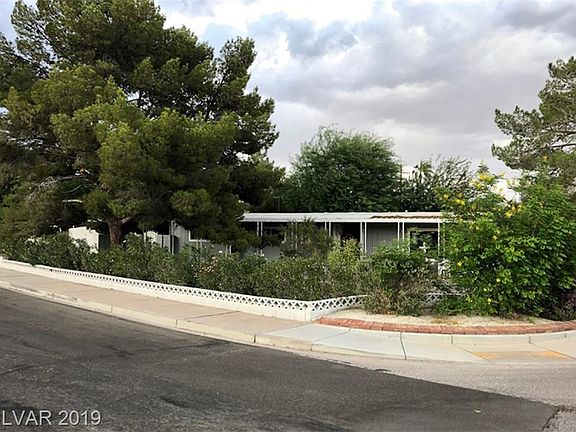 4th image of 239 Sir George Dr