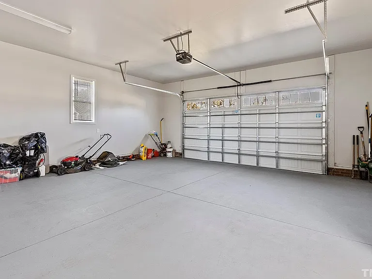 119 Aviemore Ln — Photo 7