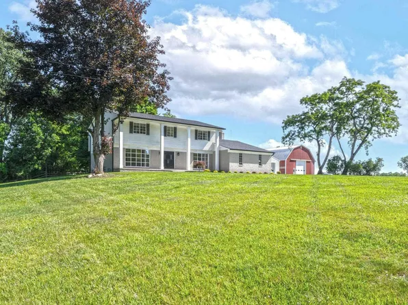 23625 33 Mile Rd, Armada, MI 48005