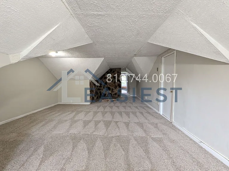 5225 Woodland Ave — Photo 21