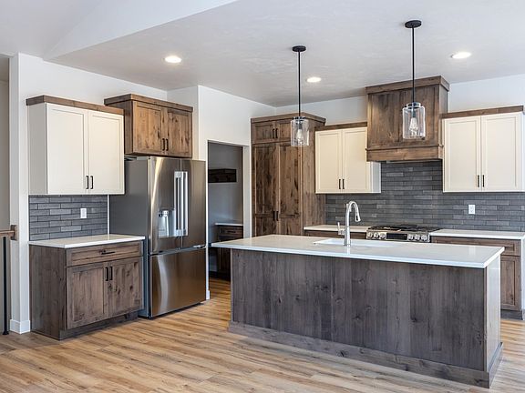 3rd image of N3933 Wettering Way