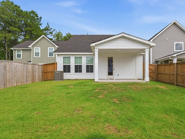 8826 Credence Dr — Photo 12