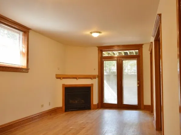 3920 N Janssen Ave, Chicago, IL