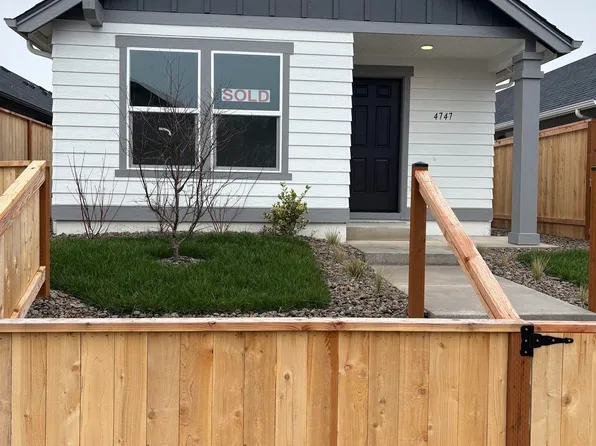 4747 Finch St, Albany, OR 97322