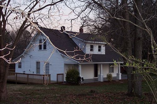 2nd image of 2901 Bittersweet Rd