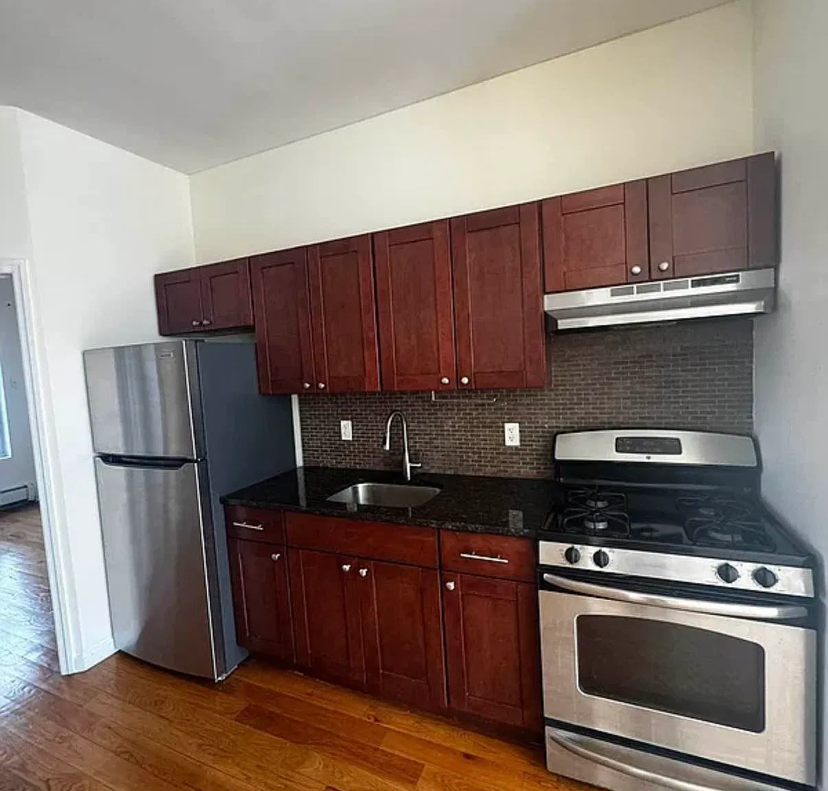 49 Vernon Avenue — Photo 1