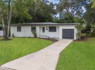 7451 Burlingame Dr S, Jacksonville, FL 32211