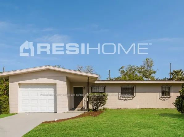 1621 14th St E, Bradenton, FL 34208